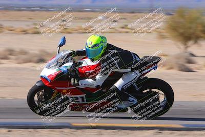 media/Dec-10-2023-SoCal Trackdays (Sun) [[0ce70f5433]]/Turn 9 Inside Set 2 (1115am)/